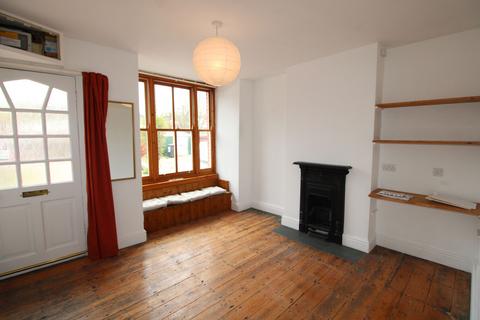 2 bedroom terraced house for sale, Battens Avenue, Overton RG25