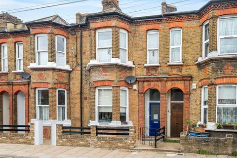 2 bedroom flat for sale, Priory Park Road, London NW6