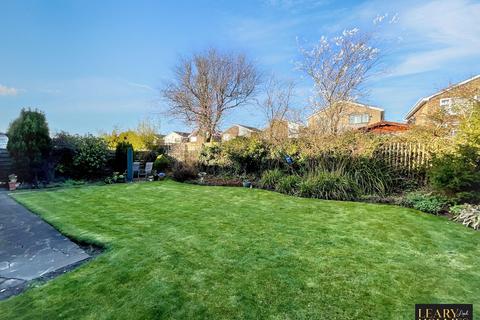 3 bedroom detached house for sale, Moorfield Gardens, Cleadon SR6 7TP