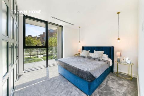 2 bedroom apartment to rent, 23 Gauging Square, London E1W