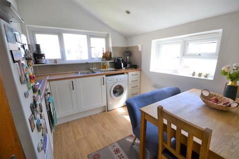 1 bedroom flat to rent, Osborne Villas, Hove