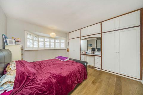 3 bedroom house for sale, The Chase, London SW16