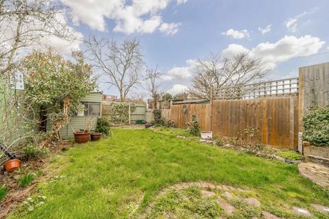 3 bedroom house for sale, The Chase, London SW16
