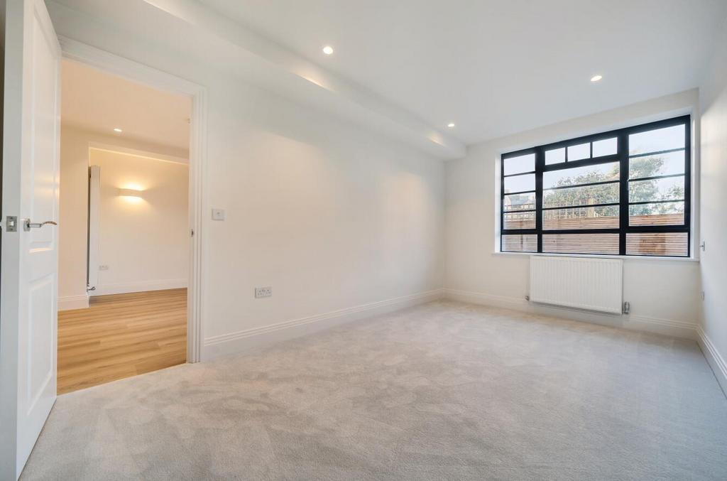 Bedroom.jpg