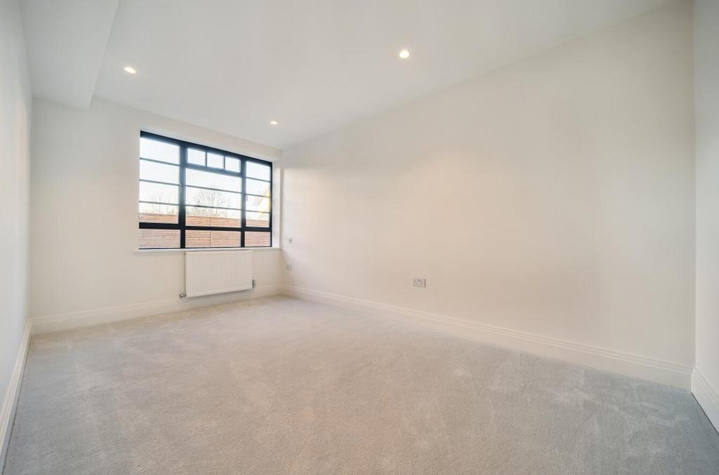 Bedroom1.jpg