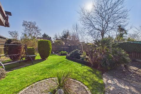 4 bedroom detached bungalow for sale, St. Johns Road, Locks Heath, SO31 6NF