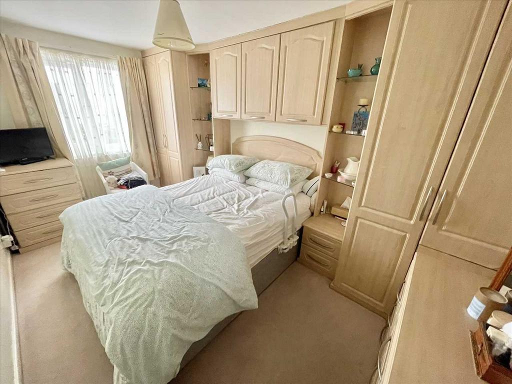 Bedroom no. 1