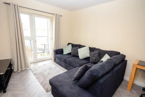 2 bedroom apartment to rent, Captains Wharf, South Shields