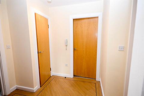 2 bedroom apartment to rent, Captains Wharf, South Shields