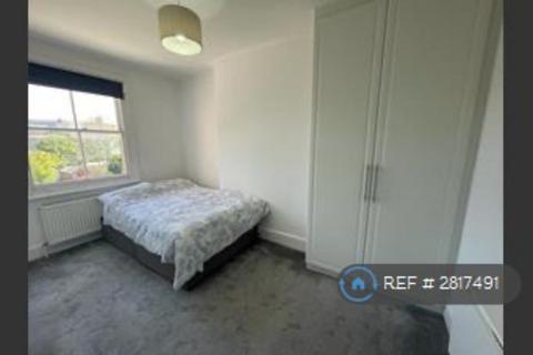 3 bedroom flat to rent, Sussex Rd, Harrow, HA1