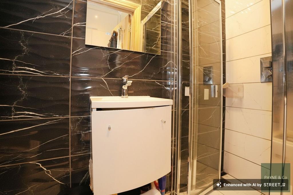 Ground Floor Shower/Wc