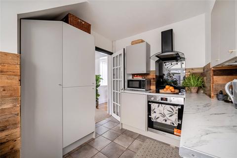 3 bedroom semi-detached house for sale, Greenfields Road, Reading, RG2