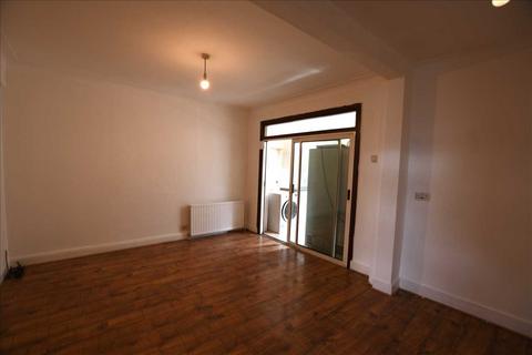 3 bedroom property for sale, Sandal Road, London