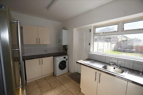 3 bedroom property for sale, Sandal Road, London