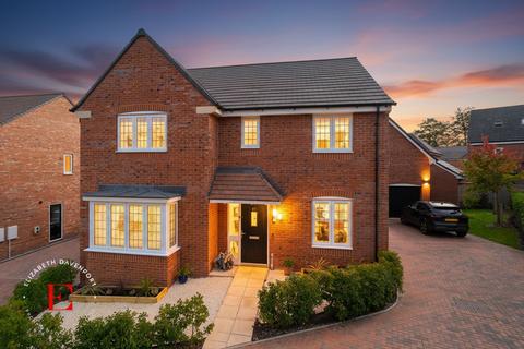 5 bedroom detached house for sale, Martin Drive, Kenilworth, CV8