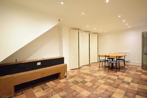 undefined, Victoria Mews, Kilburn