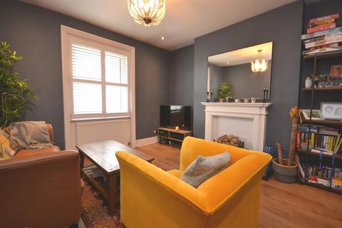 1 bedroom flat to rent, Shooters Hill Road Blackheath SE3