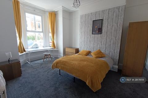 1 bedroom in a house share to rent, St. Andrews Road, Southsea, PO5
