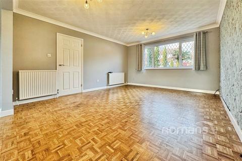 undefined, Squirrel Close, Sandhurst, Berkshire