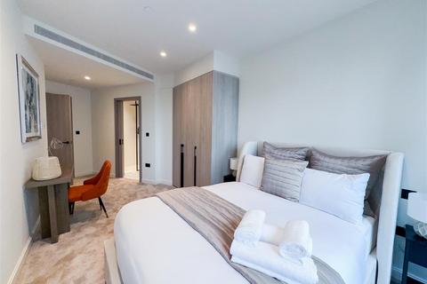 undefined, Aspenl, Canary Wharf, London