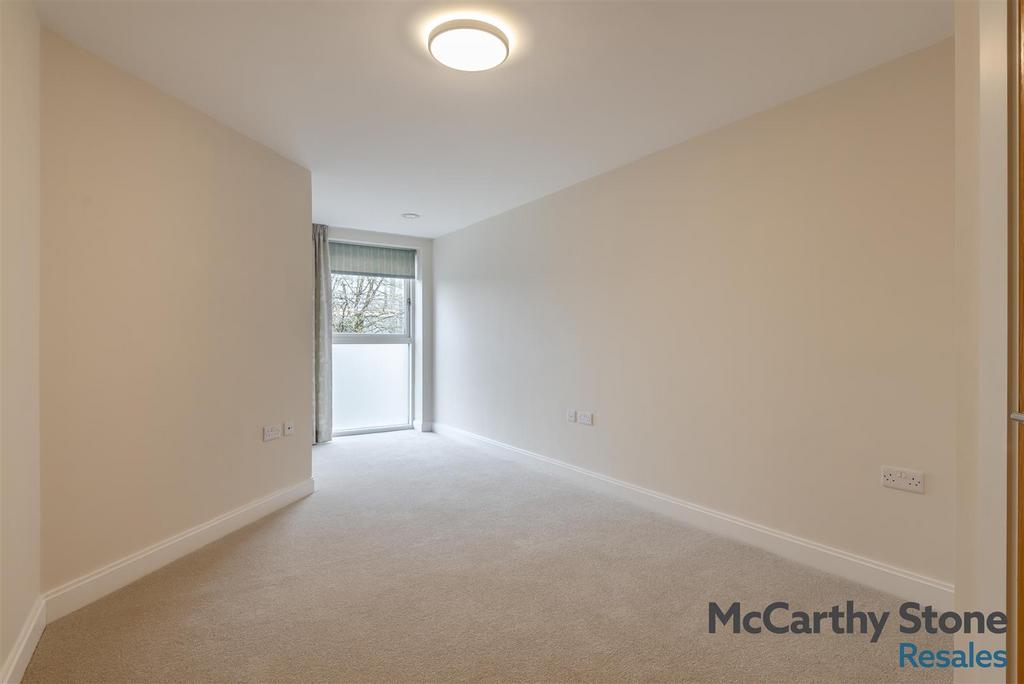 8680726-interior12.jpg