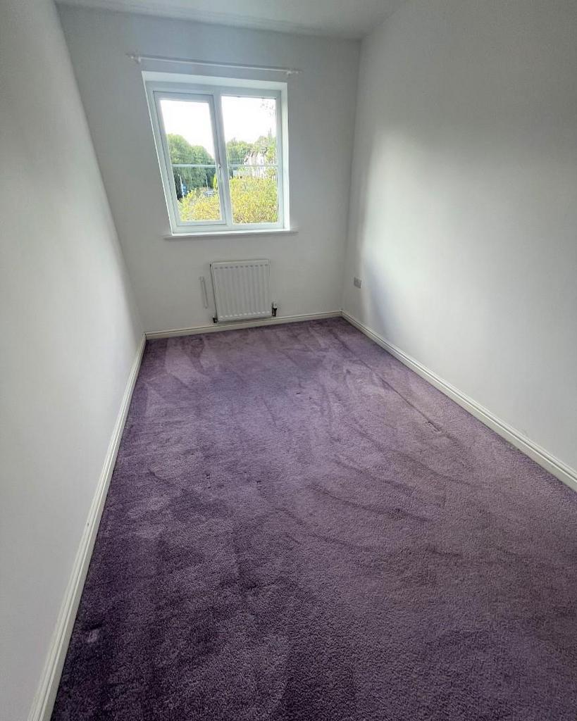 Second bedroom
