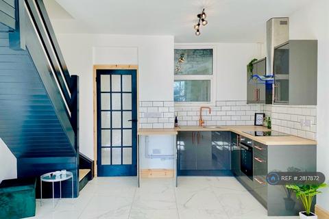 undefined, North Hill Road, Swansea, SA1