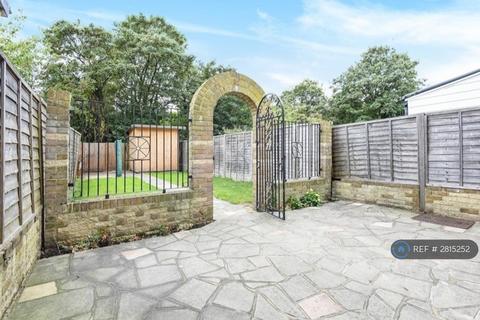 2 bedroom terraced house to rent, Ockley Road, Croydon, CR0
