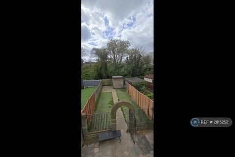 2 bedroom terraced house to rent, Ockley Road, Croydon, CR0