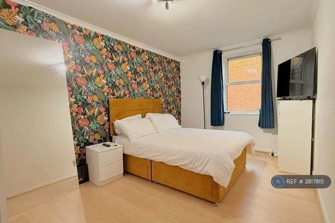 1 bedroom flat to rent, Park Lodge, London, E1W