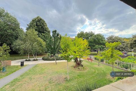 1 bedroom flat to rent, Park Lodge, London, E1W