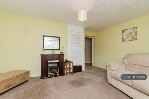 2 bedroom flat to rent, Kerrycroy Avenue, Glasgow, G42
