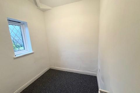3 bedroom house to rent, Brock Avenue, Bolton, BL2