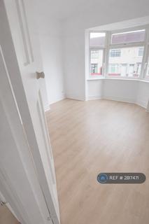 3 bedroom end of terrace house to rent, Haydn Road, Liverpool, L14