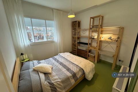 2 bedroom flat to rent, Whitechapel Road, London, E1