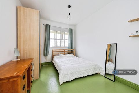 2 bedroom flat to rent, Whitechapel Road, London, E1