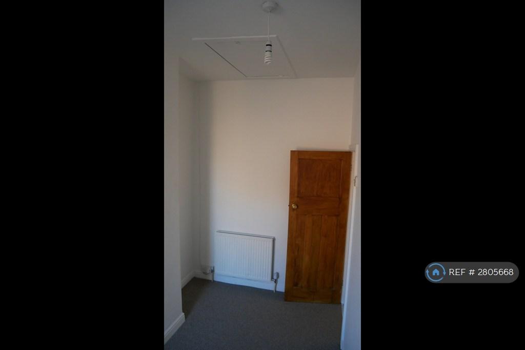 Spare Bedroom (Single Room / Office)