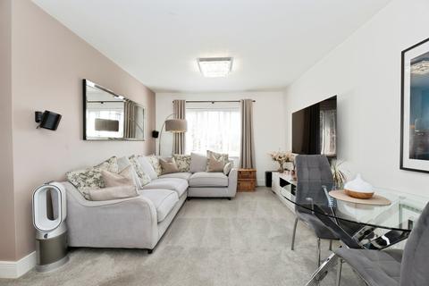 2 bedroom apartment for sale, Scholars Place, Walton-on-Thames, KT12