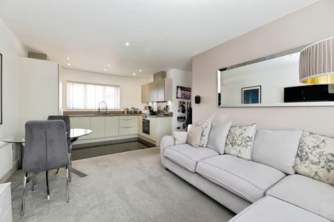 2 bedroom apartment for sale, Scholars Place, Walton-on-Thames, KT12