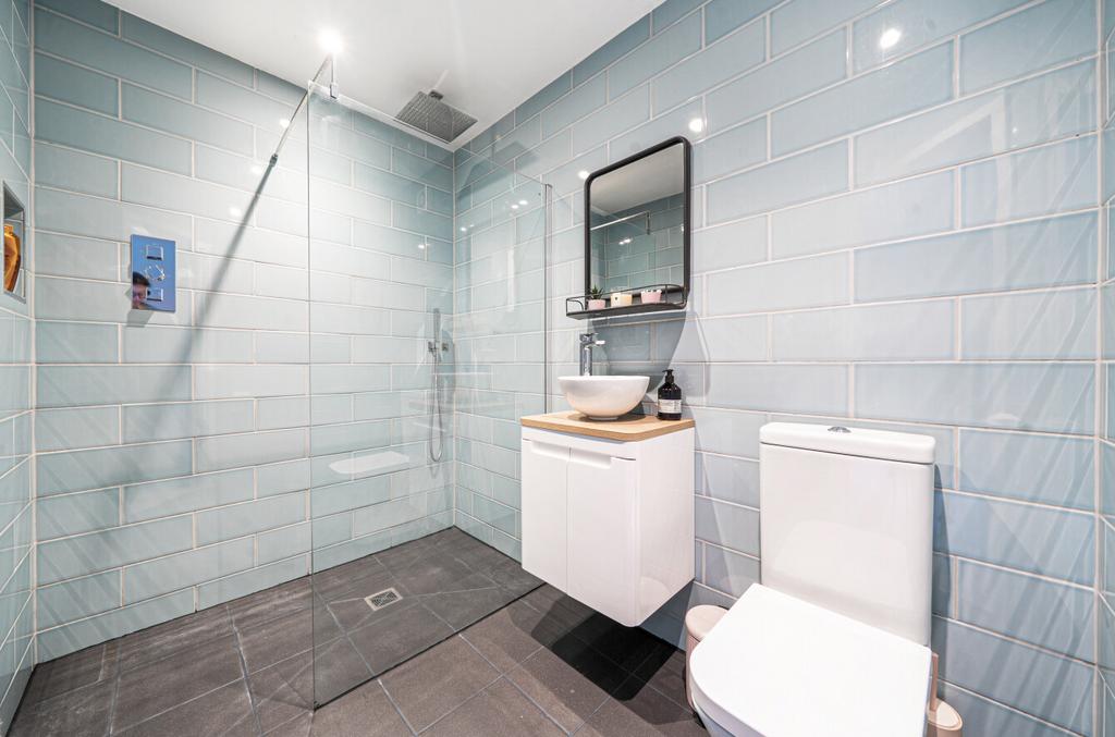 Main Bed En Suite
