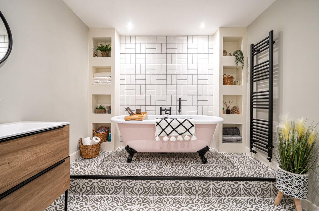 Main Bathroom