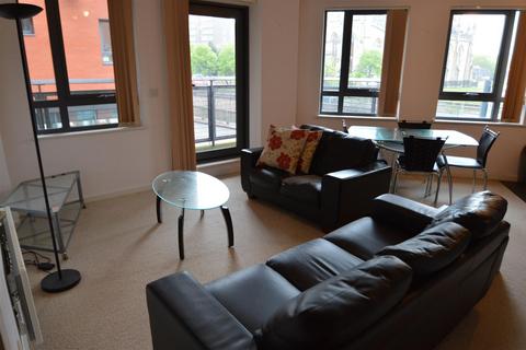 2 bedroom flat to rent, City Gate, Castlefield M15