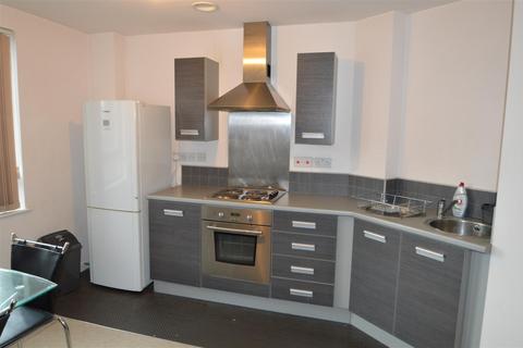 2 bedroom flat to rent, City Gate, Castlefield M15