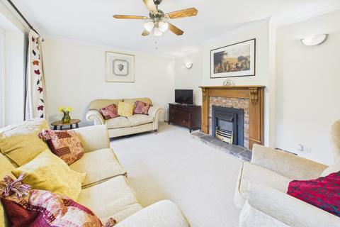 2 bedroom detached bungalow for sale, Ebberns Road, Hemel Hempstead, HP3