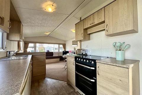 undefined, Delta Warmth   2015 Tattershall Lakes Country Park, Tattershall LN4