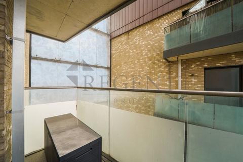 2 bedroom apartment for sale, Barquentine Heights, Greenwich, SE10