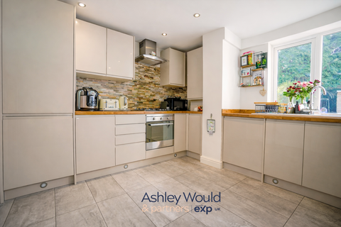 3 bedroom semi-detached house for sale, Wolverhampton Road South, Birmingham B32