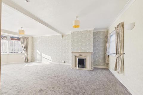3 bedroom terraced house for sale, Seagran Avenue, Hessle