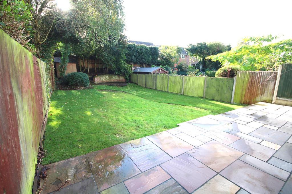Patio b.JPG