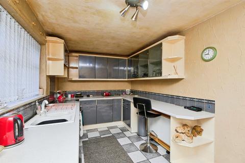 3 bedroom terraced house for sale, Rochester Close, Alvaston, Derby